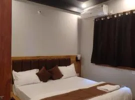 Devi Residency - Near Prem Mandir Bankey Bihari Vrindavan