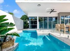 Poolside Gunya Luxury Living in Fannie Bay