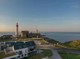 Hostellerie de la Pointe Saint-Mathieu - SPA & Restaurant, hotel in Plougonvelin