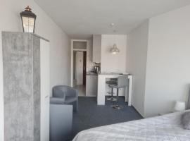 Ferienwohnung ADARO – hotel w mieście Szlezwik