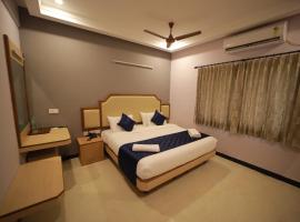 Majestic Hotel, hotel i Madurai