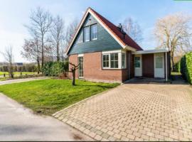 Comfort Villa for 8 People, hotel in Zeewolde