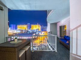 2100 SqFt Penthouse Suite W/ Strip Views! POOL GYM, hotelli, jossa on uima-allas Las Vegasissa