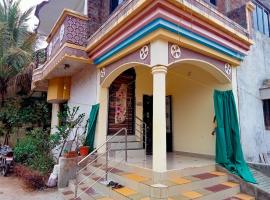 Krishna Homestay, hotel sa Garudeshwar