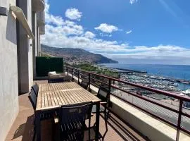 Rooftop Marina ll by Madeira Best Apartments