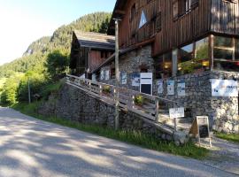 Auberge de Jeunesse HI La Clusaz, hostel en La Clusaz