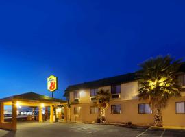 Super 8 by Wyndham Alamogordo, hotel en Alamogordo