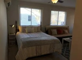 Walk2Metro's,DCGem,Private,Wifi, FreeParking