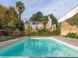 Belle maison contemporaine avec piscine