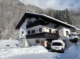 Haus Salzkristall, hotel i Obertraun