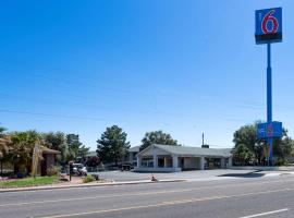 Motel 6-Kingman, AZ - Route 66 West, hotel u gradu 'Kingman'