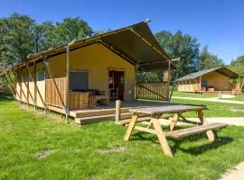 Glamping tent with kitchen near Zwolle