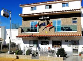 Hostel Boutique Marisol, hotel a Monte Gordo