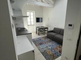 Smart Apartments Palazzo Mazzini, hotel em Rovereto