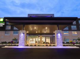 Holiday Inn Express & Suites - Grand Rapids South - Wyoming, an IHG Hotel, hótel í Wyoming