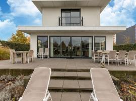 Villa with bubble bath in Harderwijk, hotel u gradu 'Harderwijk'