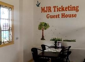 MJR Ticketing Guest House, частна квартира в Рутенг