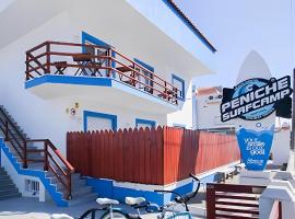 Peniche Surfcamp Hostel, hotel u gradu Baleal