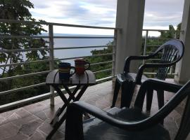 Abigail's Spectacular 2 bedrooms-Entire Apartment, hotel sa Tortola Island