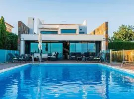 Luxurious VILLA 6 BD W/heated pool , GOLF, Beach