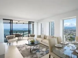 Soul Surfers Paradise 3 Bedroom Beach Apartment