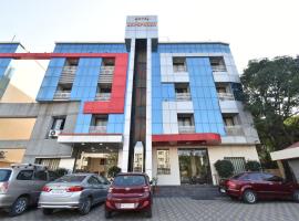 Hotel Sai Sparsh – hotel w mieście Shirdi