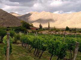 Fincachica, hotel u gradu 'Cachí'