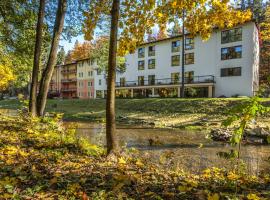 Hotel Mir-Jan SPA, hotelli kohteessa Lądek-Zdrój