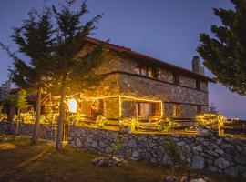 E L chalet. A cosy mountain retreat., chata v destinaci Palaios Agios Athanasios