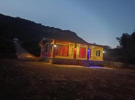 Vishal lake farm, hotel u gradu 'Lavasa'