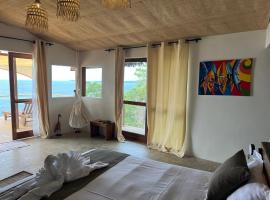 Canopee Lodge，Nosy Komba的飯店