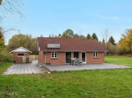 Cozy Home In Herning With Sauna, hótel í Herning