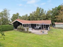 3 Bedroom Amazing Home In Stege, hotel en Stege