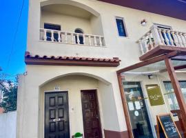 Spray B&B Sitio in Nazare, European style，位于纳扎雷的酒店