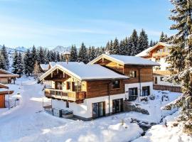 Luxury chalet Pinzgauer Almhütte in Königsleiten，位于克尼格利斯滕的酒店