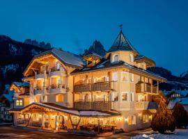 Hotel Chalet Sas Morin: Pozza di Fassa'da bir otel