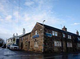 Bert's Rooms at The Black Horse Inn, hotel u gradu 'Brighouse'