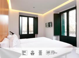 SLEEP'N Atocha - B Corp Certified, hotel en Madrid