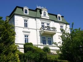 Pension Villa Sophia, guest house in Sassnitz