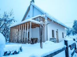 Hiša na soncu / Sun house, apartament din Zgornje Gorje