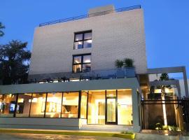 Ferrol Apart Hotel、フネスのアパートメント