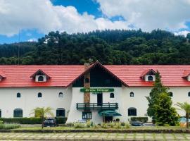 Green Village Hotel, hotel u gradu Monte Verde