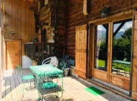 Chalet calme et atypique, 8-10 pers., avec terrasse, parking et Wi-Fi inclus à Samoëns - FR-1-629-5