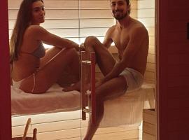 Accanto Alle Mura Rooms & Relax Spa: Sirolo'da bir Oda ve Kahvaltı