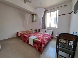 Kwale Golden Guest House، بيت ضيافة في Kwale