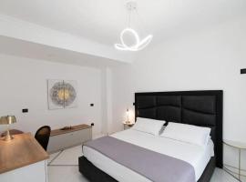 Apartments Hotel Real Suite Napoli Chiaia Mergellina, viešbutis Neapolyje