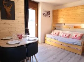 Appartement cosy dans le centre du village, proche pistes et ESF, avec balcon et équipements complets - FR-1-623-286