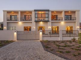 Glow Boutique Suites & Guesthouse, hotel di Hermanus