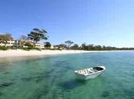 32 Degrees South, hotel em Shoal Bay