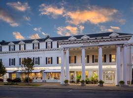 Historic Boone Tavern, hotel sa Berea